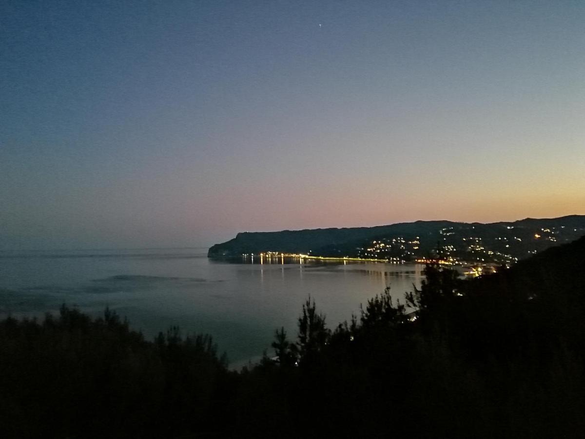 Le Terre Del Drago Apartment Bergeggi Exteriör bild