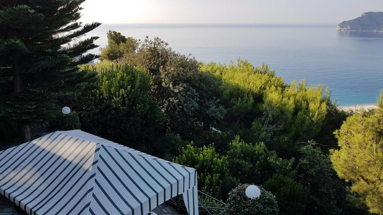 Le Terre Del Drago Apartment Bergeggi Exteriör bild