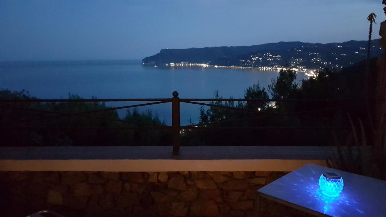 Le Terre Del Drago Apartment Bergeggi Exteriör bild