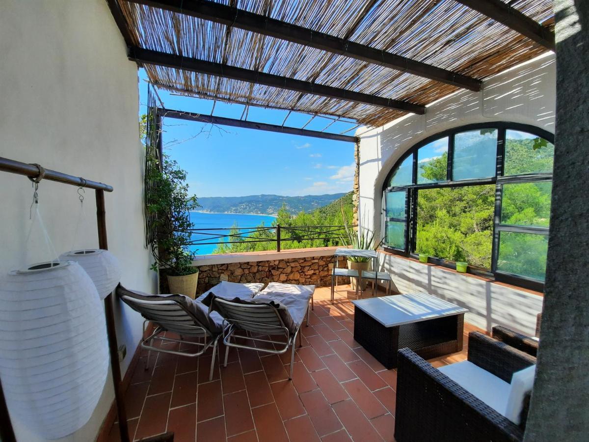 Le Terre Del Drago Apartment Bergeggi Exteriör bild