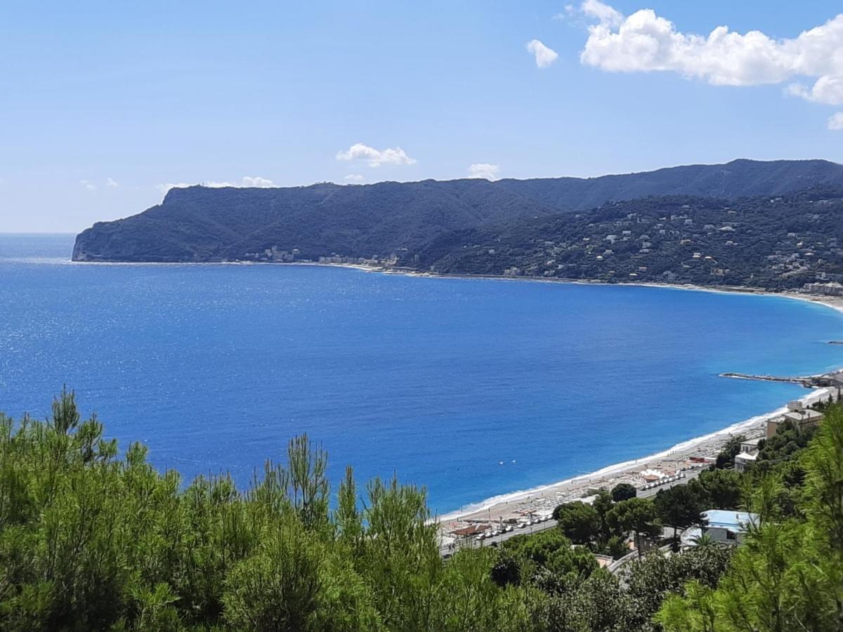Le Terre Del Drago Apartment Bergeggi Exteriör bild
