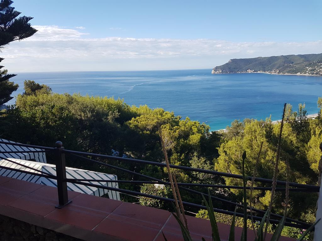 Le Terre Del Drago Apartment Bergeggi Exteriör bild