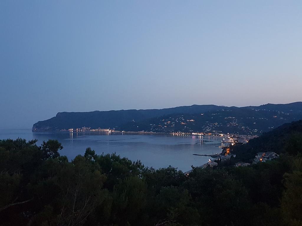 Le Terre Del Drago Apartment Bergeggi Exteriör bild